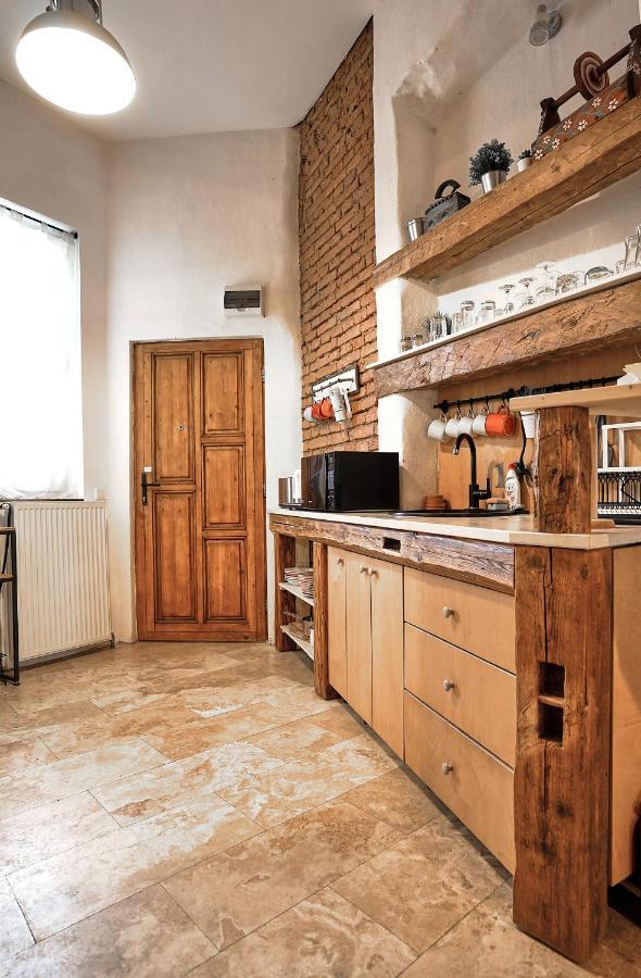 1881 Brasov Old Town Apartments 외부 사진